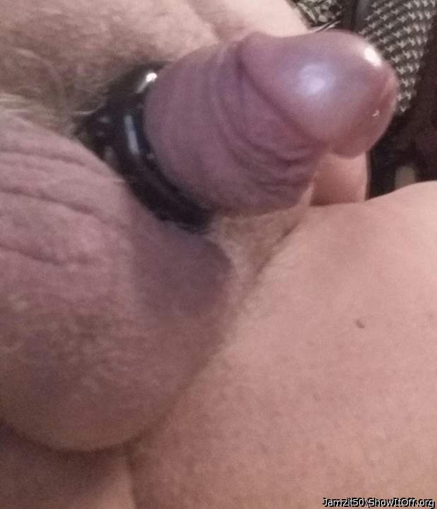 Mmmmm, love to lick on your big balls then suck on that nice