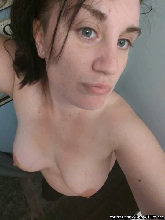 would love to see it covered in cum