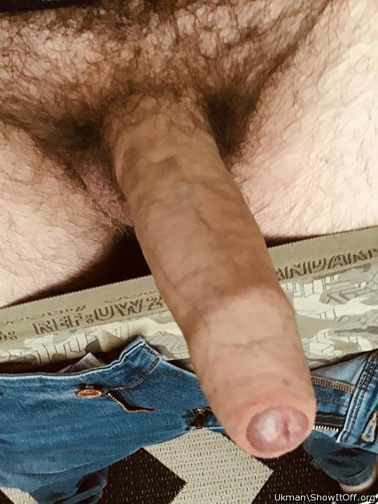 Hot cock, foreskin and pubes.