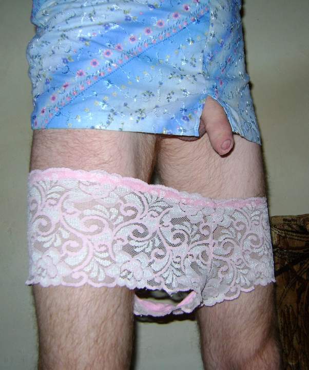 so good this girl in lacy panty 