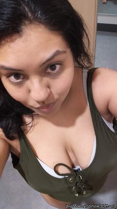 Can I cum on your face, hun? You deserve it  Wanna kiss your