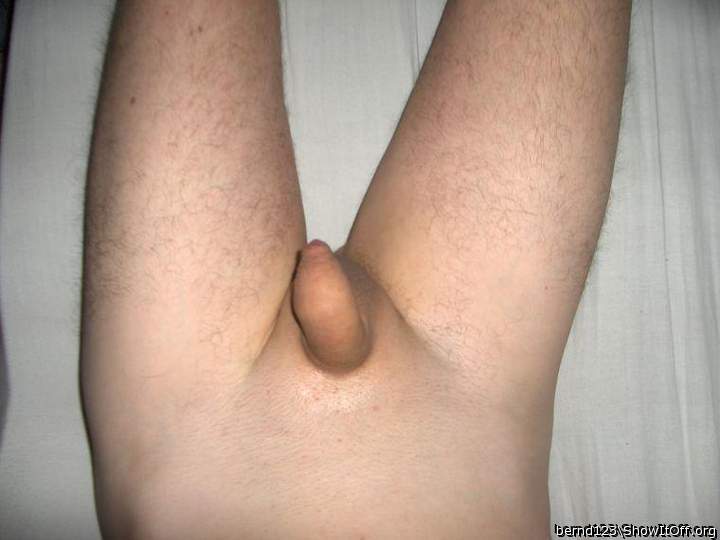 Mmmmmmmmmmmm, beautiful dick. Good shaved.     