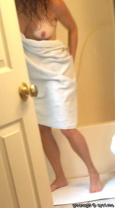 quality is bad, but gman loves his spy pics