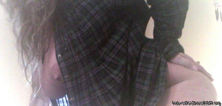 Mmmmmmmmm..let me button you up!!