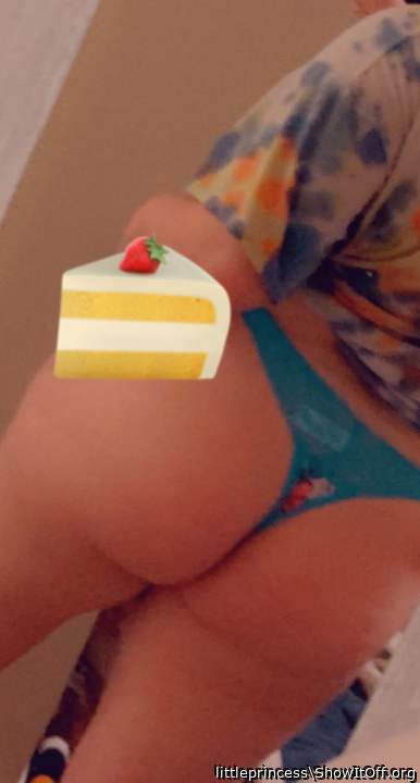I want to eat that whole cake 