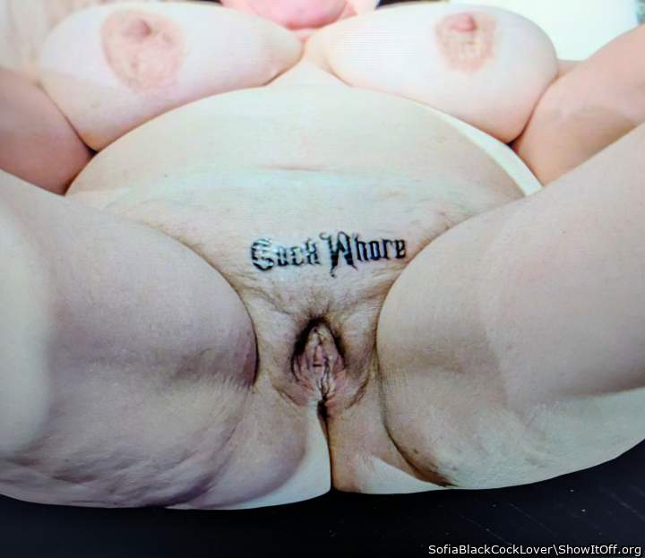 A huge random black guy destroyed my pussy and he took this pic right after   