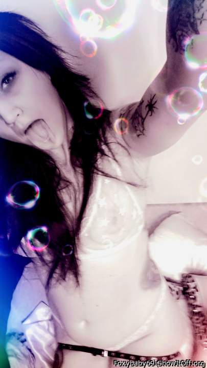 Adult image from Foxybaby69