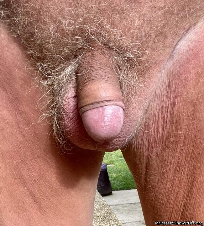 Ive never had a tanned dick b4. Pulling the skin back, u can see the contrast.