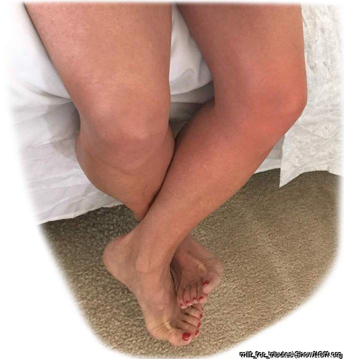 more requests for closeups of my feet and legs :)