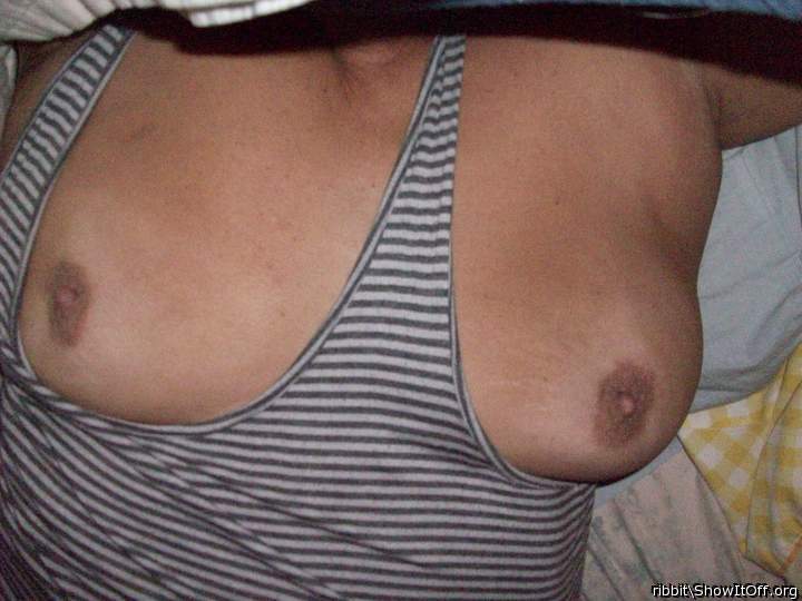 Photo of boobs from ribbit