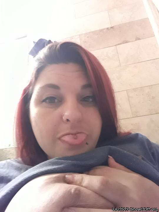 Mmmm I want to kiss both hun