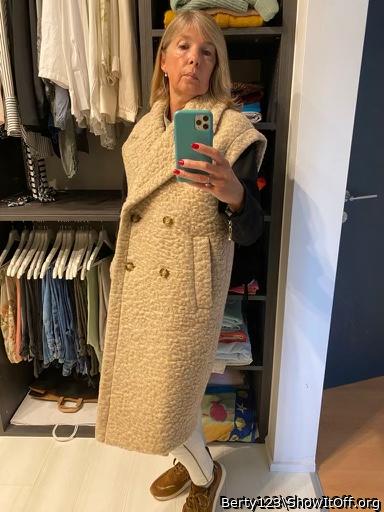 Adult image from Berty123