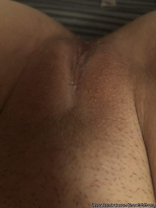 Come lick my sweet pussy lips