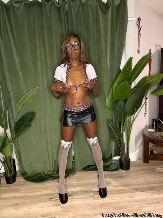 Adult image from JessyNextDoor