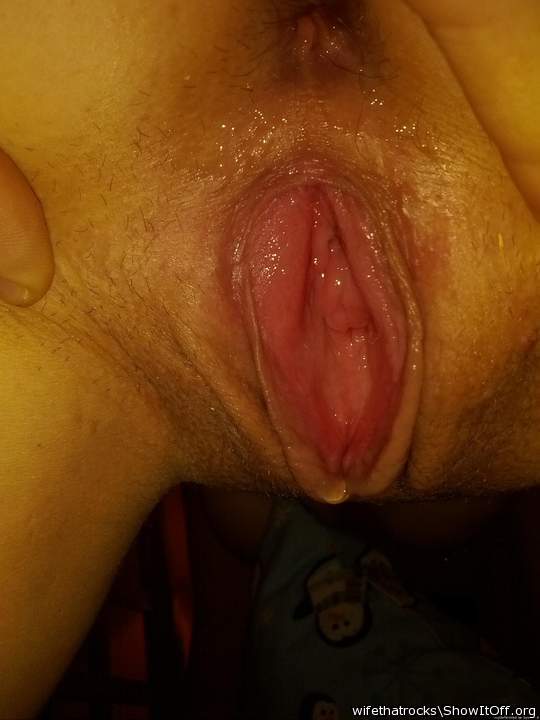 That honeypot is so ready to give.!!  