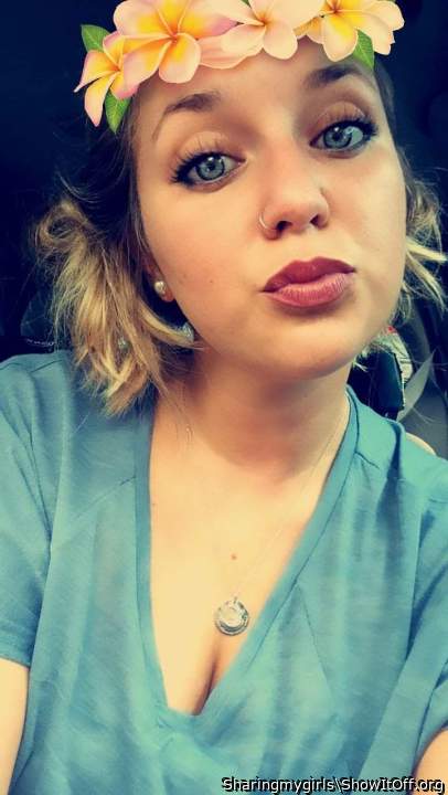 Adult image from Sharingmygirls