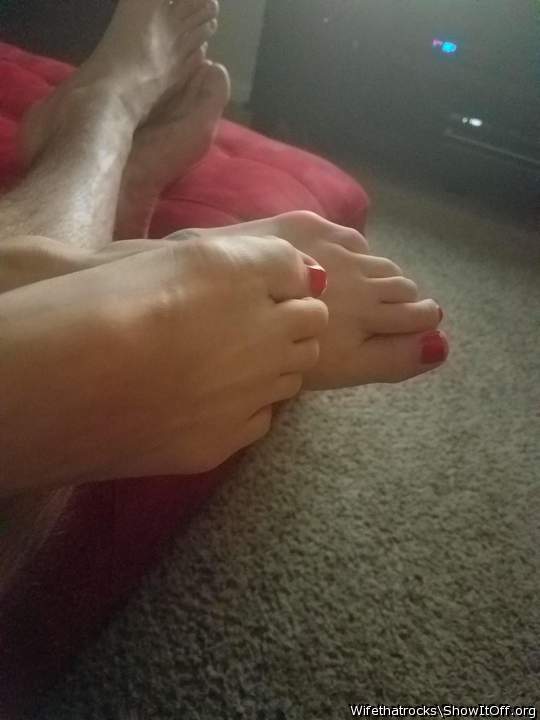 Adult image from wifethatrocks