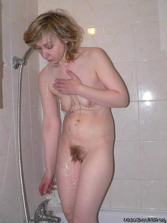 Would you like to see more bathing pics?