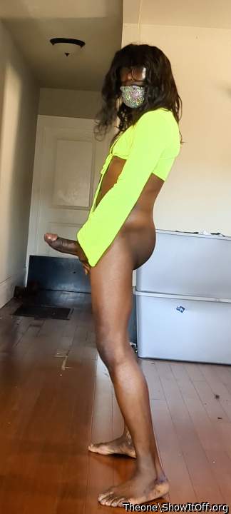 Now u see my big ass dick I will fuck you down as long $$$ is right