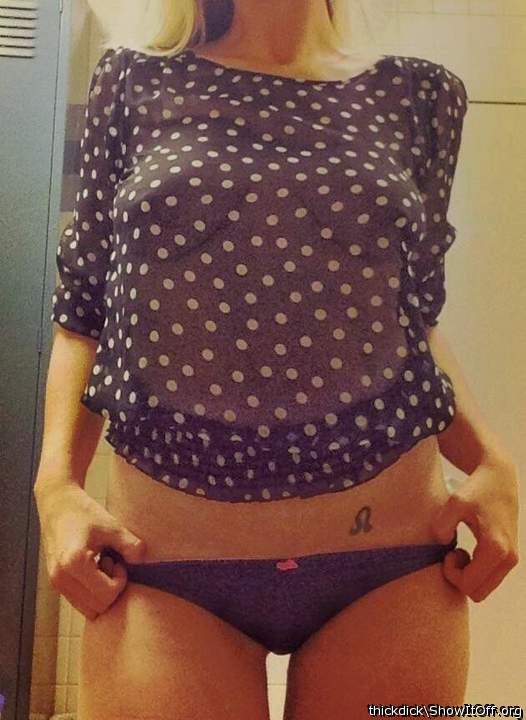 mmm fantastic body with just a revealing hint of your fabulo