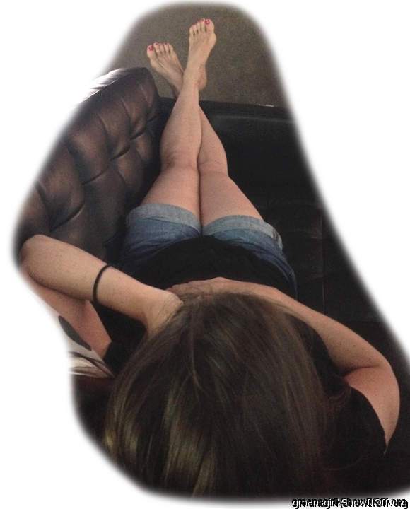 i can always get gman hard by laying with my feet up