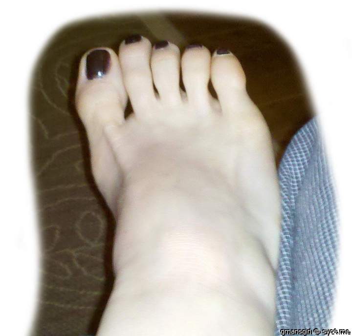 more request for foot closeups, here ya go! 2