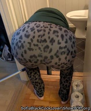 My leggings can be pulled down very easily
