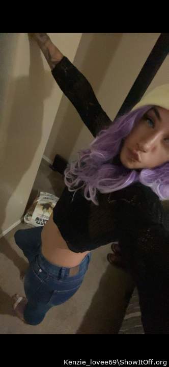 Adult image from Kenzie_lovee69