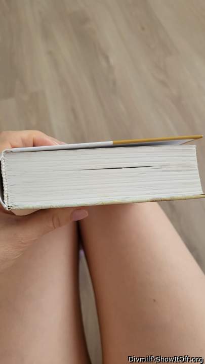 Sexy looking legs 😍