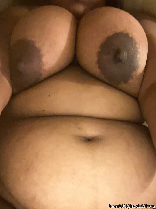 You look delicious  can I get a suck?