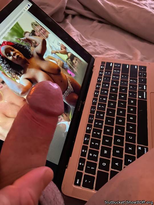 Photo of breasts from Slutbucket