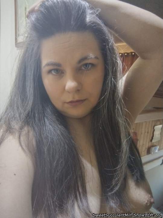 That look and the hand running through her hair... simply be