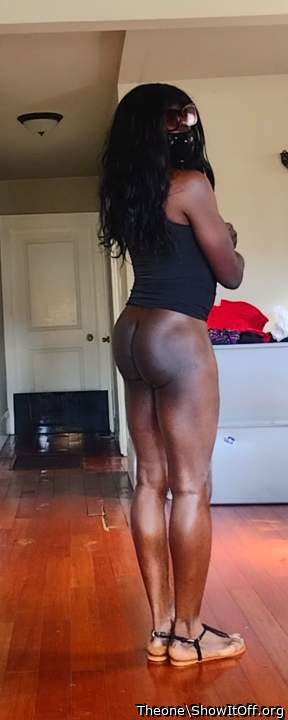 My ass gives lady but I know I'm a man slash cd