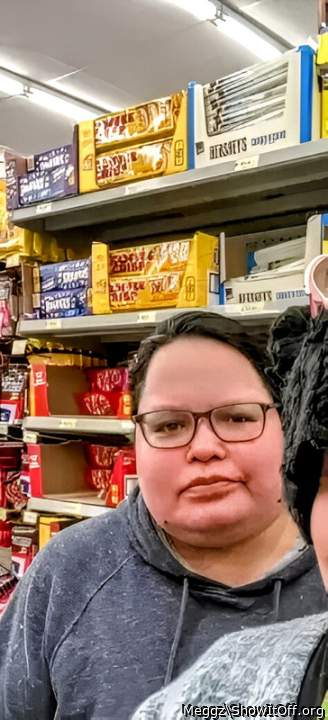 pic at work would you fuck me in the aisle in public?