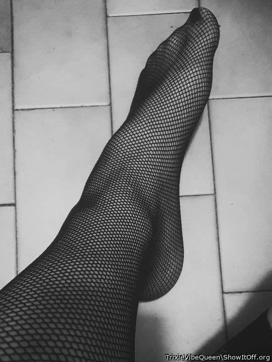 Adult image from TrixieVibeQueen