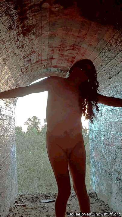 Adult image from Lexieeloves