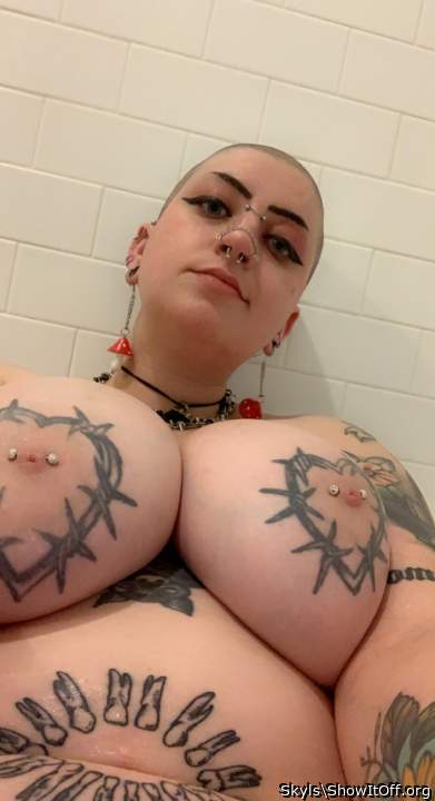 Adult image from Skyls