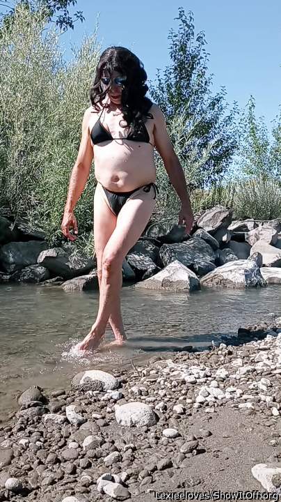 Cute little black bikini
