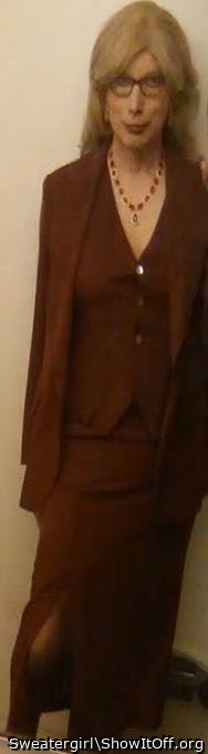 Very sexy and looks like your ready for a fun and wild night