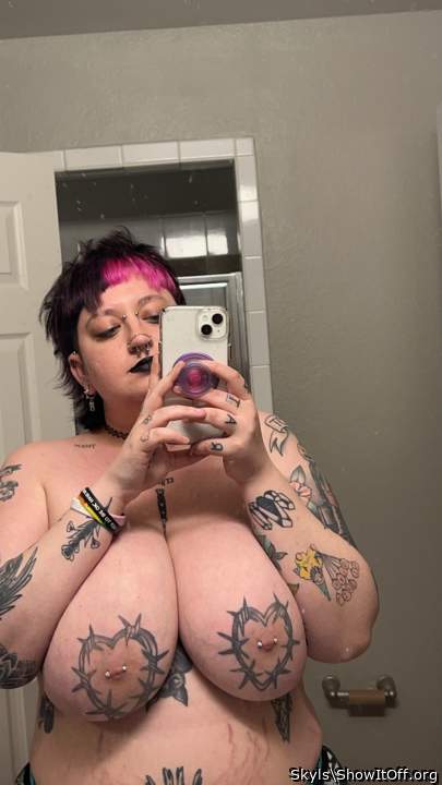 Adult image from Skyls