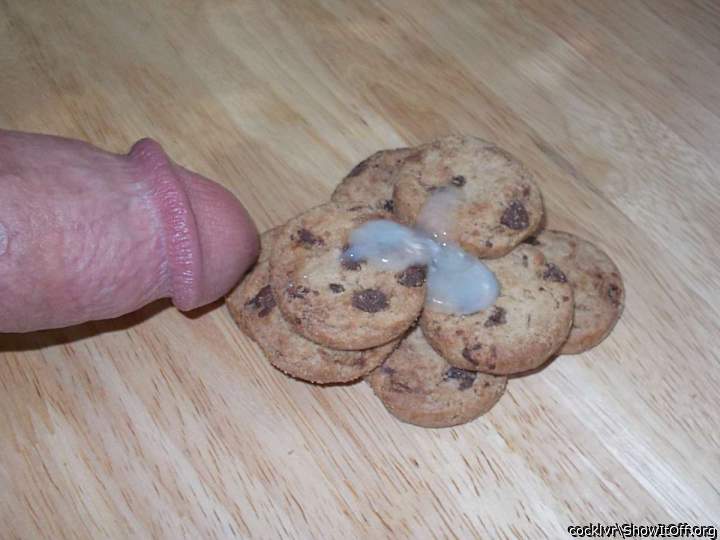 I'd love to eat some of your awesome cum covered cookies.   