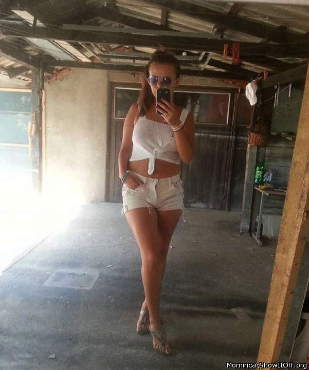 Sexy as hell gal...Do the same in a bikini, bet it would be 