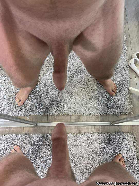 My shaved dick. Who likes?