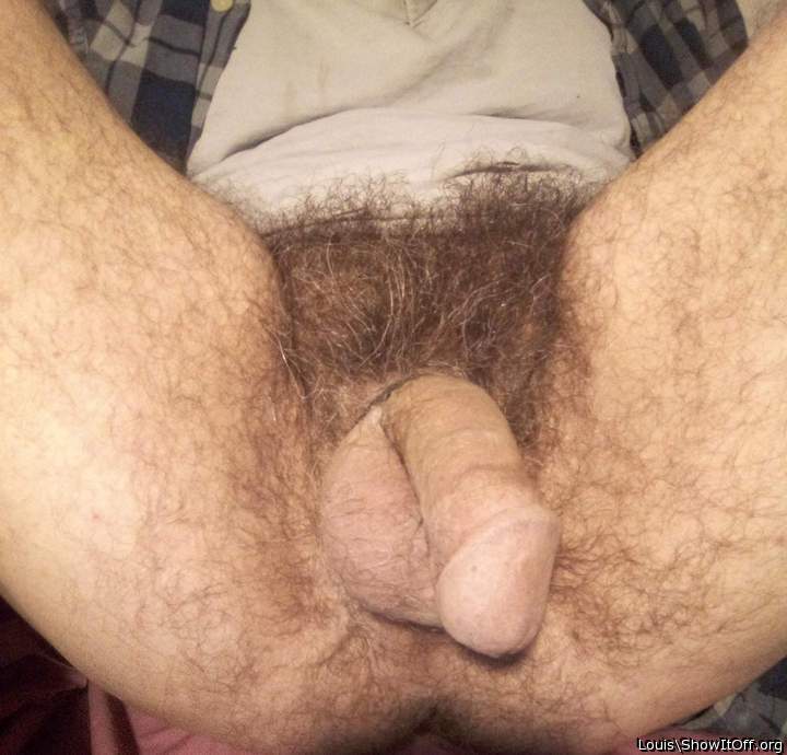 I EXTREMELY ENJOY WRAPPING MY TONGUE AND LIPS AROUND YOUR AW