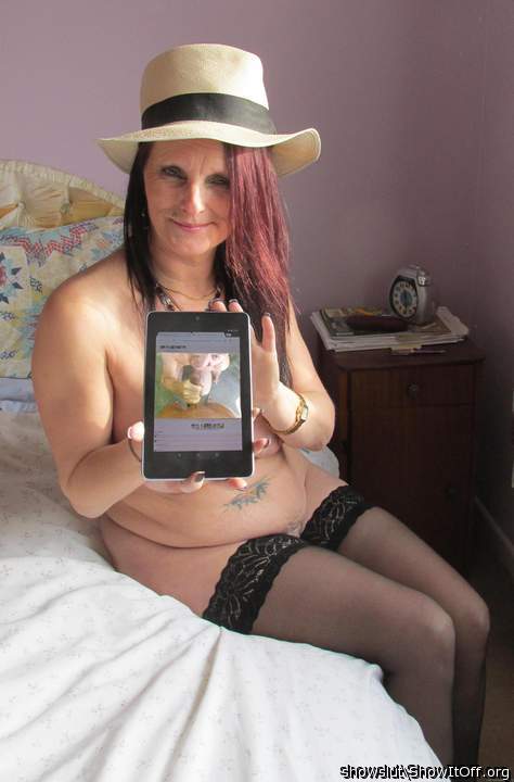 what is that naughty man doing?????