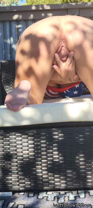 Love spreading my pussy on the pool deck.