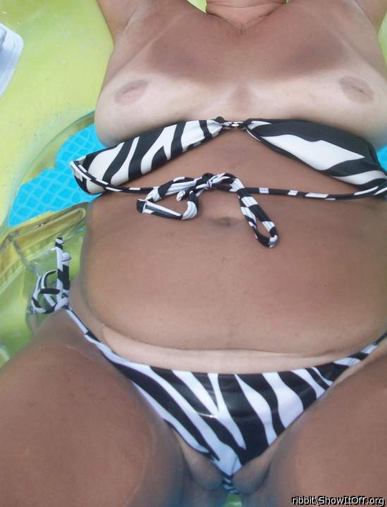 Photo of boobs from ribbit