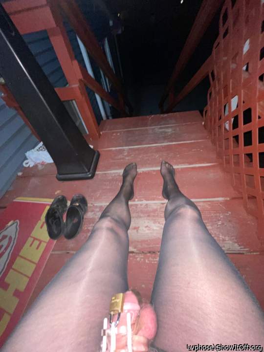 Adult image from Lvphose