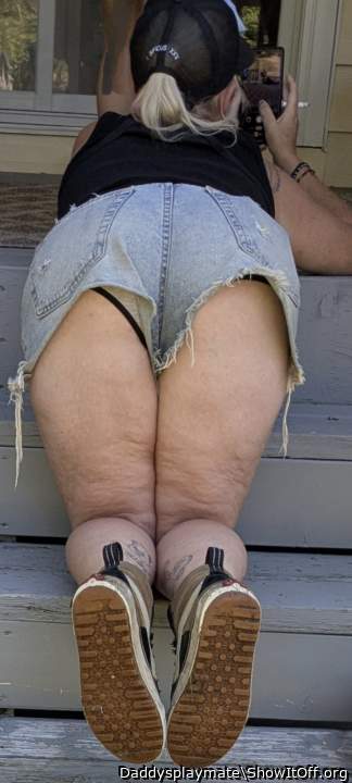 Adult image from Daddysplaymate