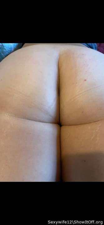 Very nice ass, I am ready, willing, and able to spread it wi